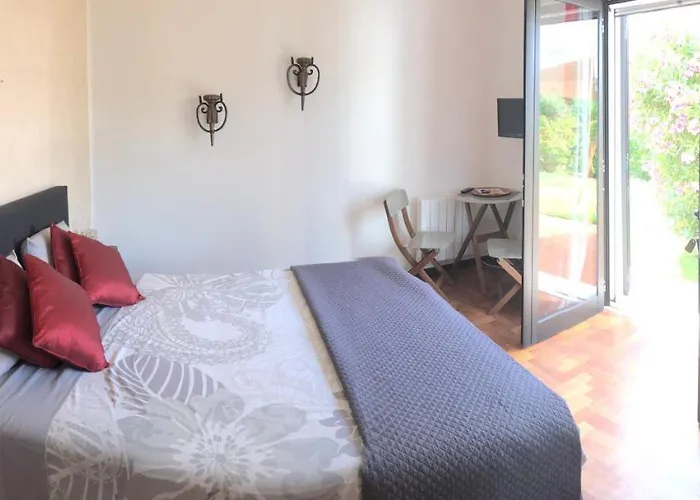 Quinta Amendoeiras Oda ve Kahvaltı 4*